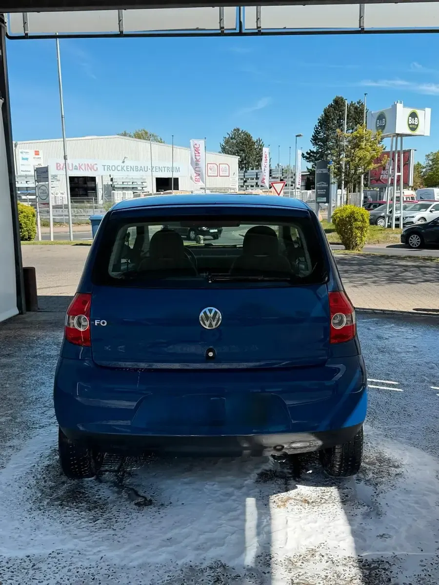 Second-hand VW Fox 54 CP (39 kW) 2007 Albastru Hatchback