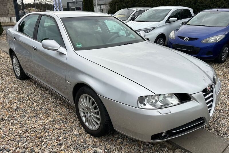 Silber Gebraucht 2006 Alfa Romeo 166 Progression Limousine | 3.590 € - Bild 1/4