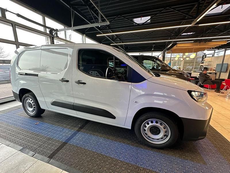 Neu Toyota Proace City City 102 PS (75 kW) 2025 Weiß Van / Kleinbus