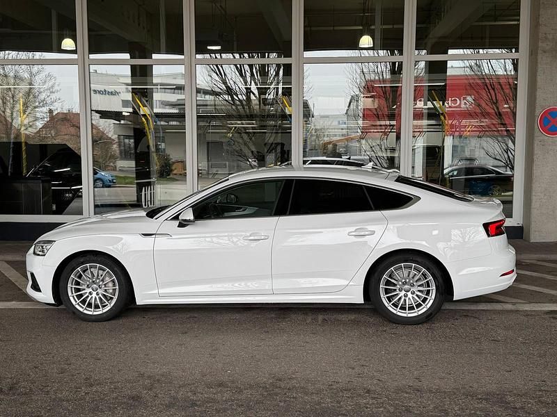 Weiß Gebraucht 2019 Audi A5 Limousine | 23.500 € (Fairer Preis) - Bild 1/4