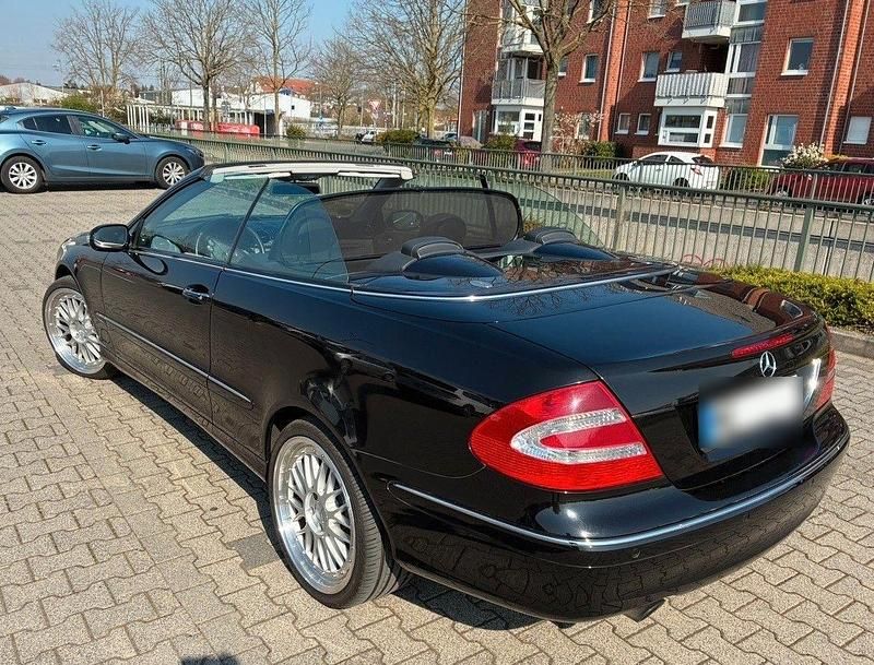 Gebraucht Mercedes CLK200 163 PS (119 kW) 2004 Schwarz Cabrio