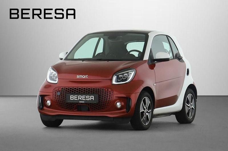Rot Gebraucht 2022 Smart ForTwo Electric Drive Passion Coupé | 13.225 € (Fairer Preis) - Bild 1/4