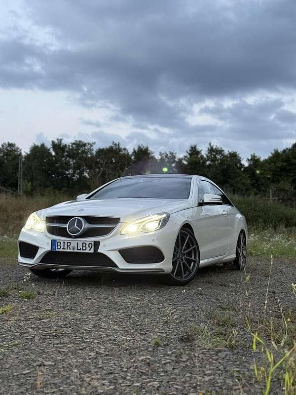 Gebraucht 2013 Mercedes E400 Coupé | 24.399 € - Bild 1/4