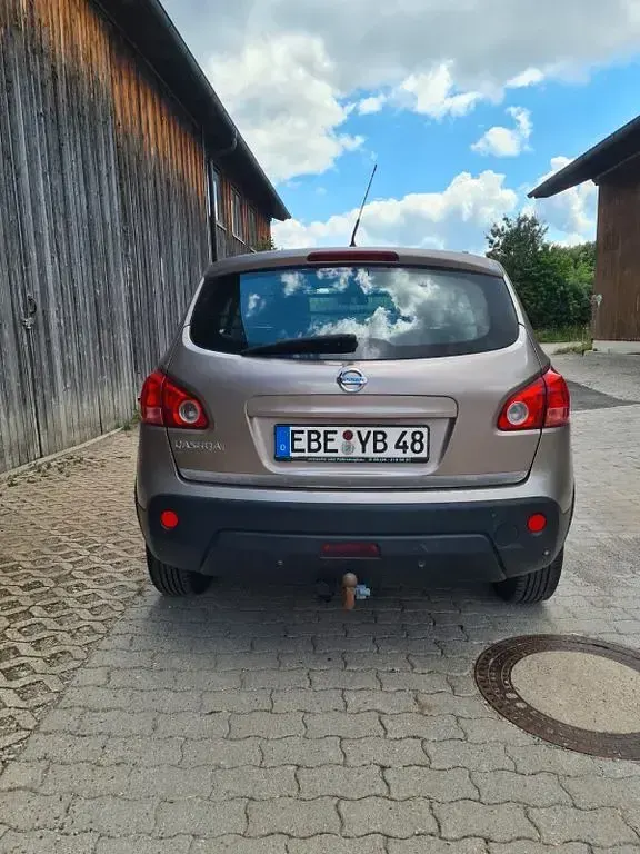 Gebraucht Nissan Qashqai Acenta 114 PS (83 kW) 2008 Beige SUV