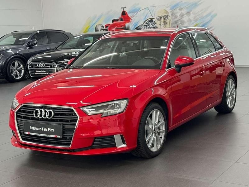 Tangorot Gebraucht 2017 Audi A3 Sportback Sport Kleinwagen | 13.200 € (Guter Preis) - Bild 1/4