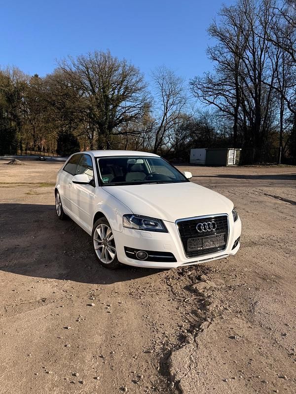 Gebraucht Audi A3 122 PS (89 kW) 2011 Weiß Kleinwagen