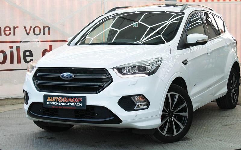 Gebraucht Ford Kuga ST-Line 182 PS (133 kW) 2018 Frostweiß SUV