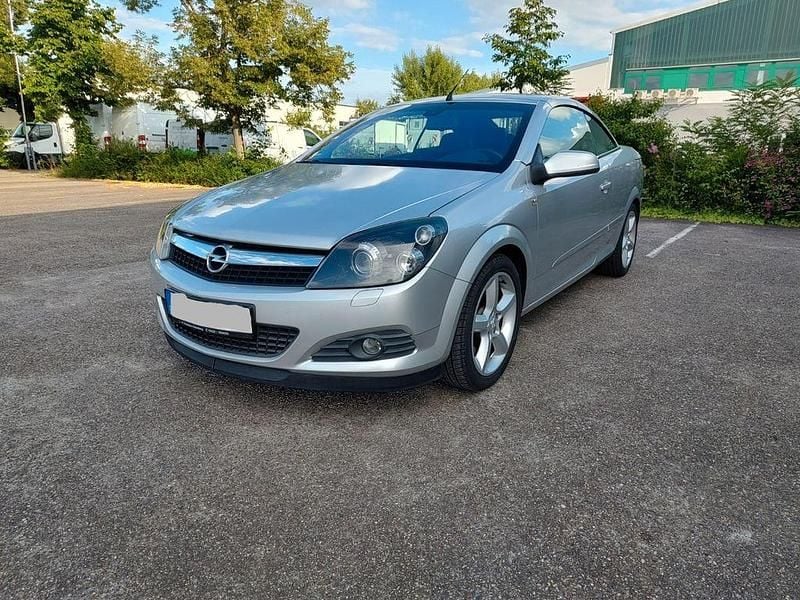 Silber Gebraucht 2007 Opel Astra Cabriolet Cabrio | 2.400 € (Etwas zu teuer) - Bild 1/4