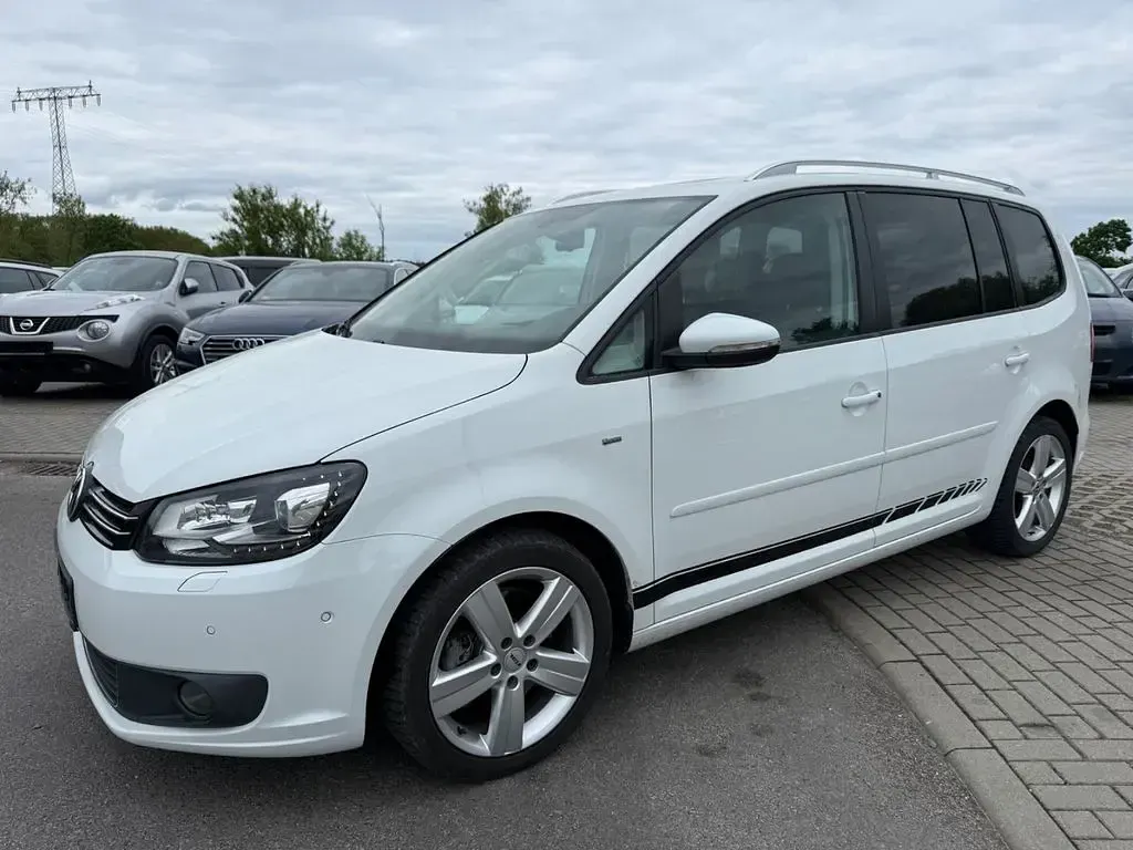 Gebraucht VW Touran 140 PS (102 kW) 2014 Weiß Van / Kleinbus