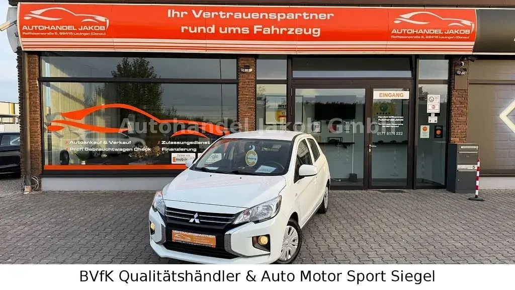 Begagnad Mitsubishi Space Star Select 71 HK (52 kW) 2022 Vit Halvkombi