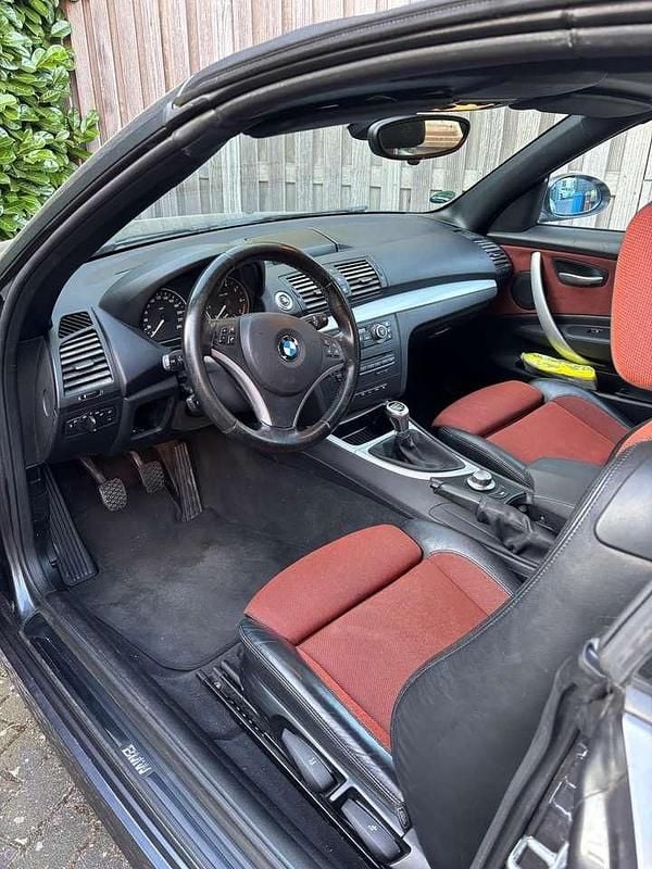 Grau Gebraucht 2008 BMW 118 Cabriolet Cabrio | 4.950 € (Superpreis) - Bild 1/4