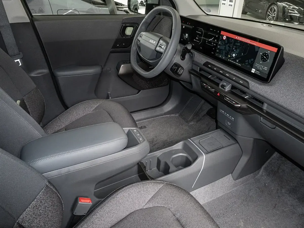 Neu Kia EV2 Earth 106 kW (145 PS) 2026 Grau SUV