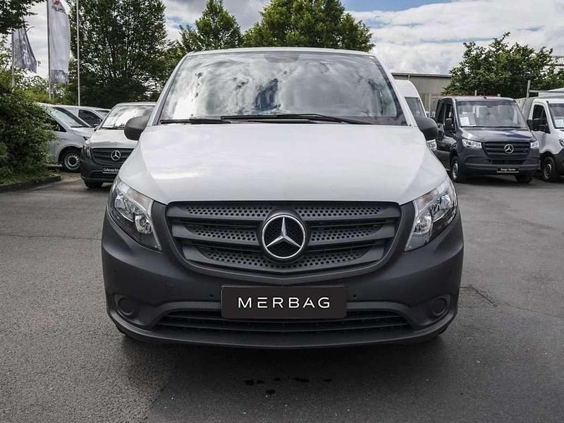 Gebraucht Mercedes Vito 163 PS (119 kW) 2020 Arktikweiß Van