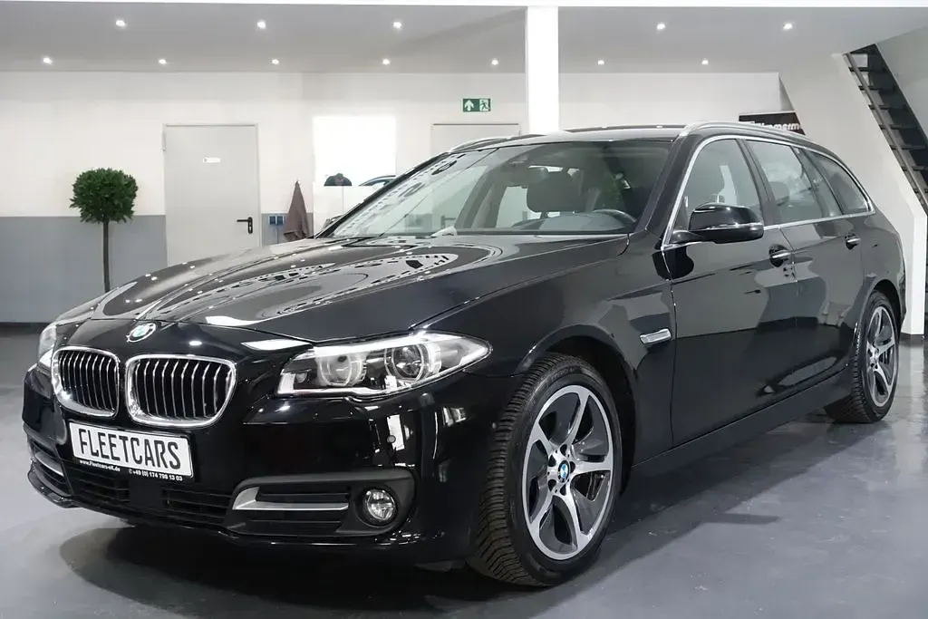 Gebraucht BMW 530 Sport Line 258 PS (189 kW) 2016 Schwarz Kombi