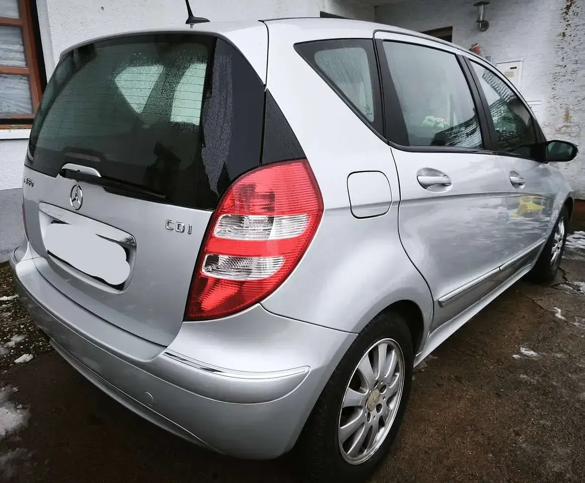 Gebraucht Mercedes A180 Elegance 109 PS (80 kW) 2008 Silber Limousine