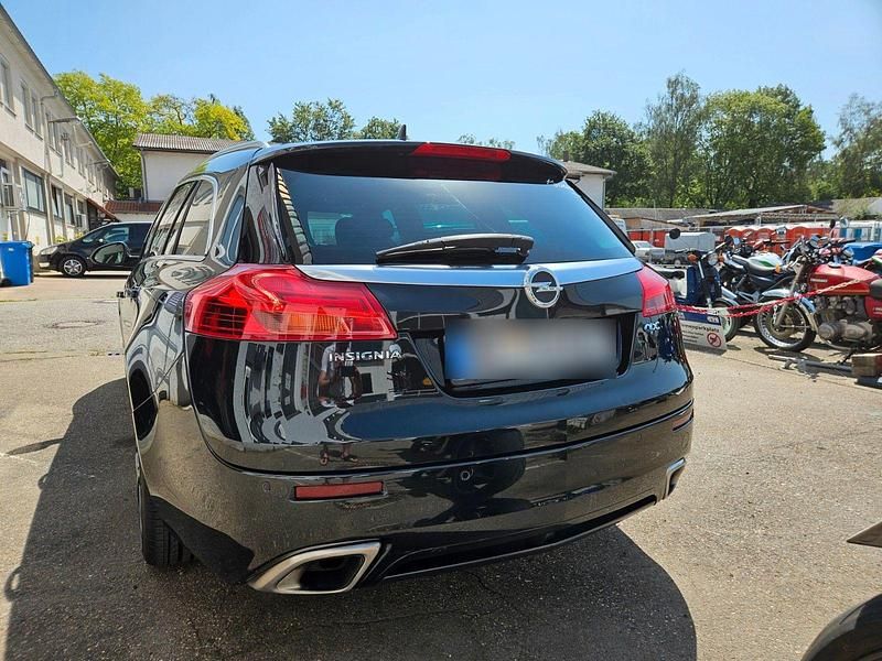Gebraucht Opel Insignia OPC 325 PS (239 kW) 2011 Schwarz Kombi