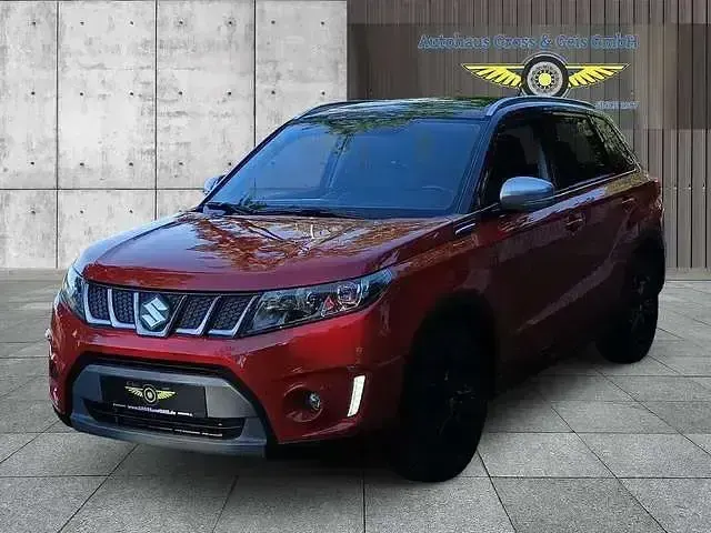 Gebraucht Suzuki Vitara 140 PS (102 kW) 2017 Bridge red  cosmic black SUV