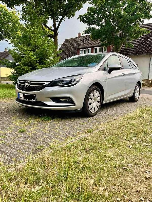 Gebraucht Opel Astra Dynamic 136 PS (100 kW) 2018 Grau Kombi
