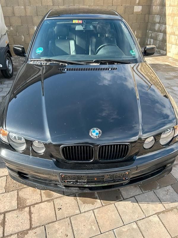 Gebraucht BMW 316 Compact 115 PS (84 kW) 2002 Schwarz Kleinwagen