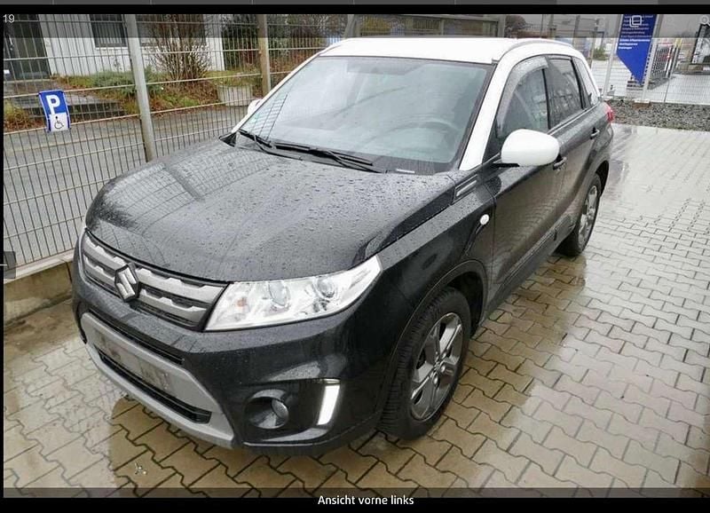 Gebraucht Suzuki Vitara Comfort 120 PS (88 kW) 2016 Dach weiß uni SUV