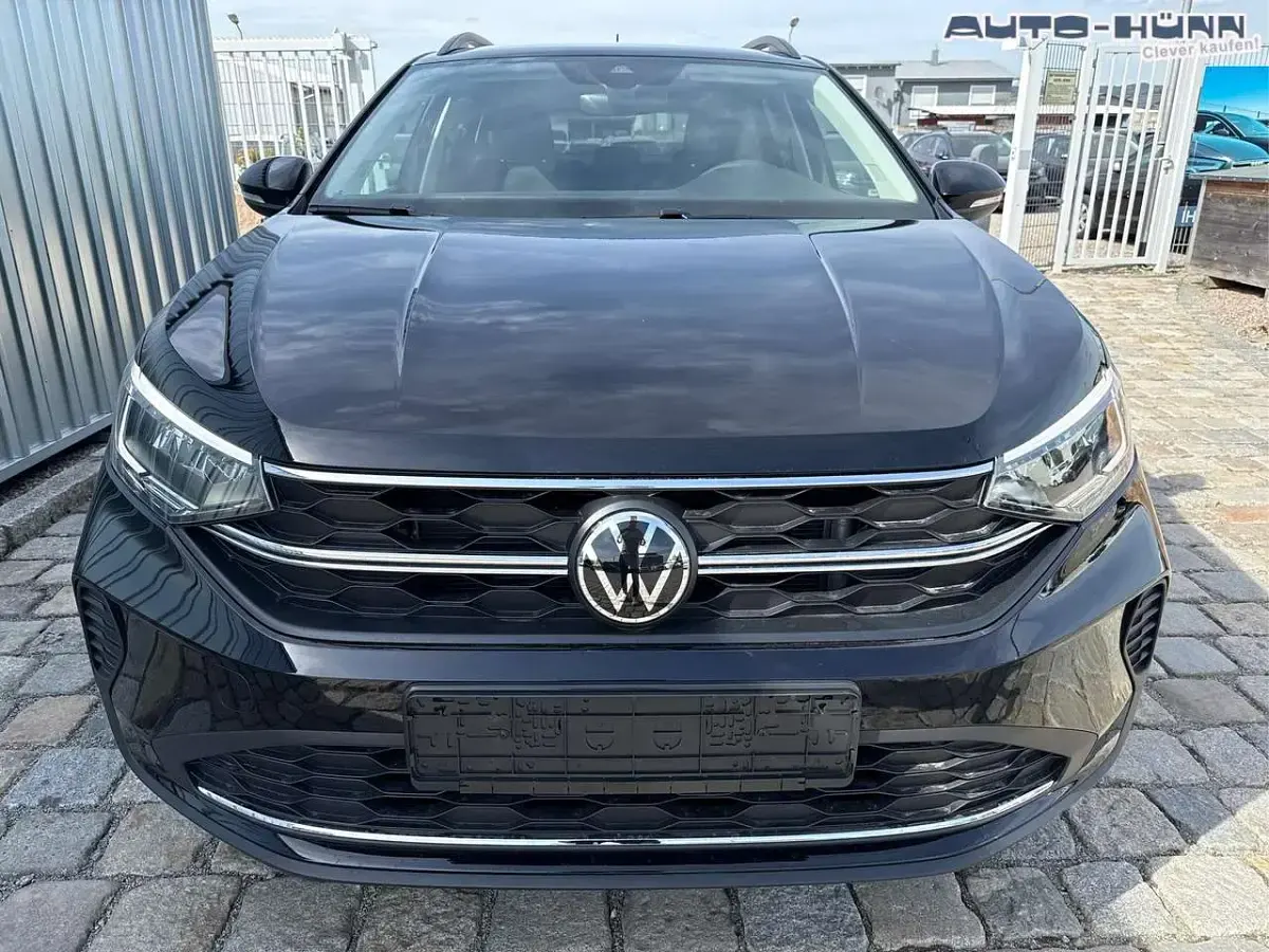 Neu VW Taigo Edition 116 PS (85 kW) 2026 Deepschwarz metallic SUV