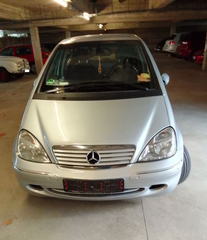 Silber Gebraucht 2003 Mercedes A160 Elegance Van / Kleinbus | 1.490 € (Guter Preis) - Bild 1/4
