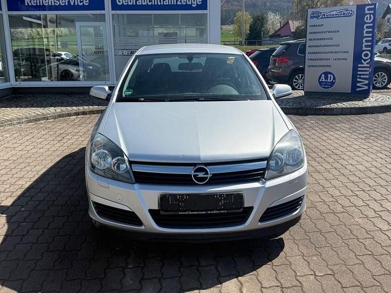 Gebraucht Opel Astra Basis 90 PS (66 kW) 2005 Silber Limousine
