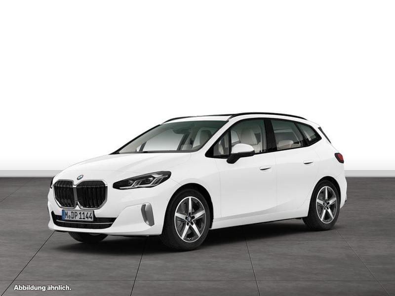 Weiß Gebraucht 2025 BMW 223 Active Tourer Van / Kleinbus | 41.680 € (Superpreis) - Bild 1/4