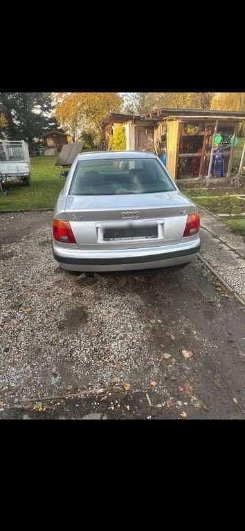 Gebraucht Audi A4 125 PS (91 kW) 1995 Limousine