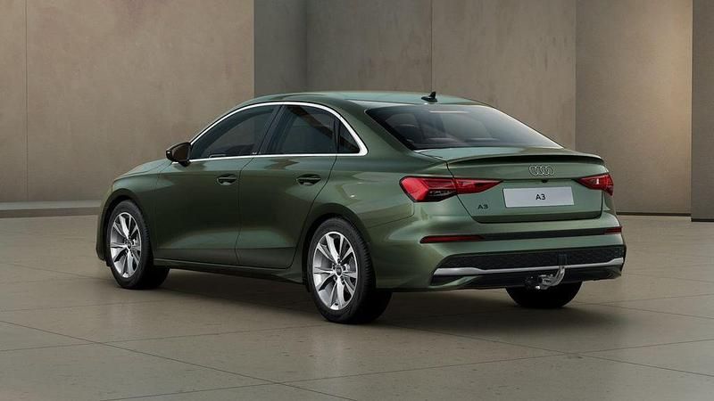 Gebraucht Audi A3 Ambiente 116 PS (85 kW) 2025 Grün Limousine