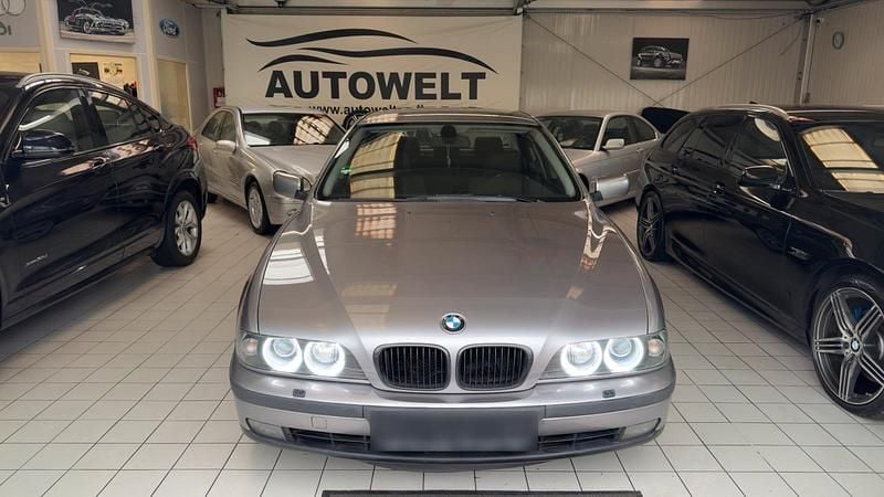 Gebraucht BMW 523 170 PS (125 kW) 2000 Grau Limousine