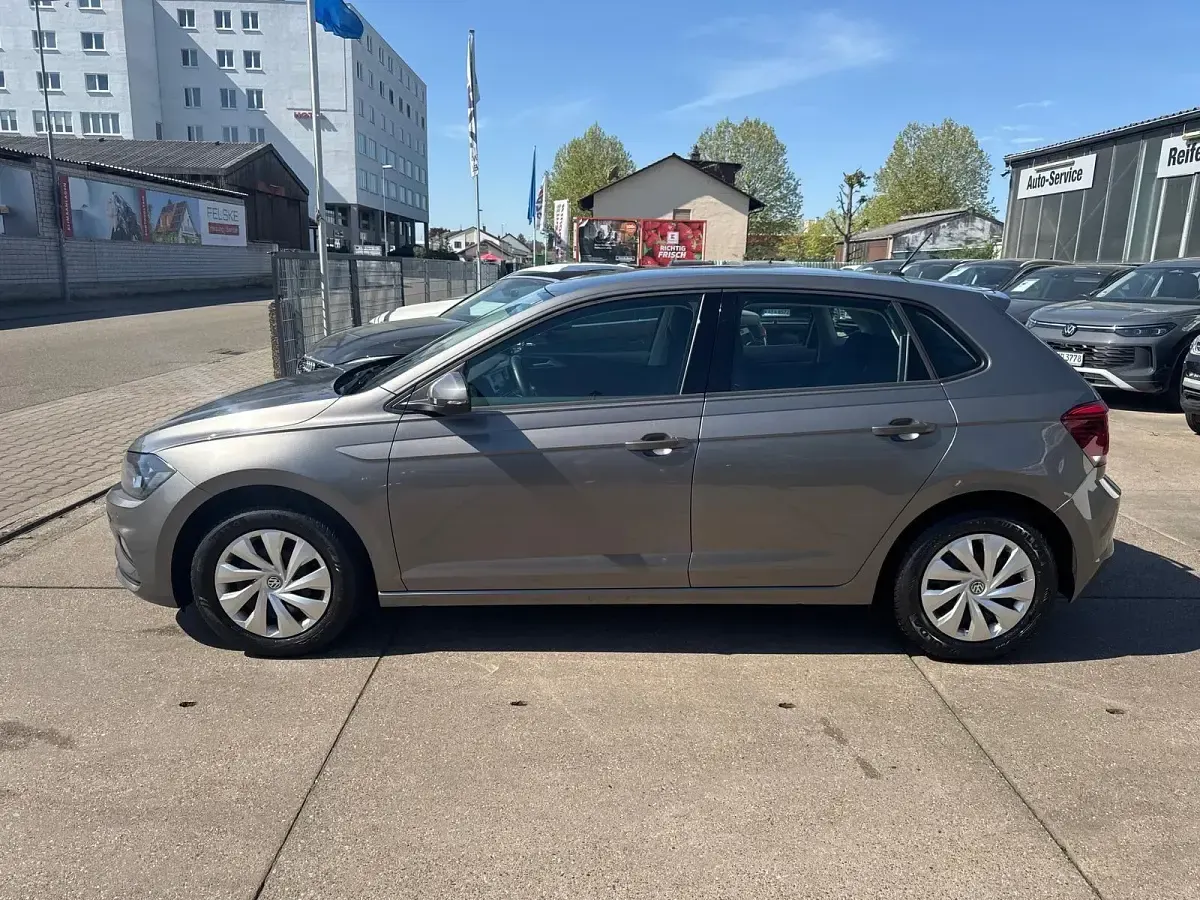 Gebraucht VW Polo 95 PS (69 kW) 2019 Grau Kleinwagen