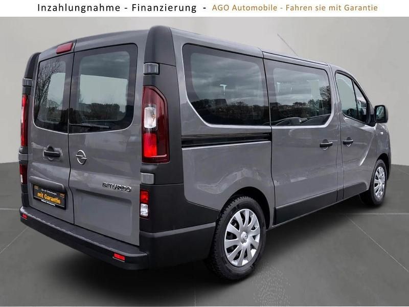 Gebraucht Opel Vivaro 125 PS (91 kW) 2017 Grau Van / Kleinbus