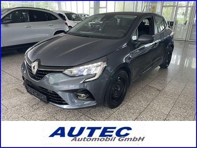Grau Gebraucht 2021 Renault Clio V Experience Limousine | 12.399 € (Fairer Preis) - Bild 1/4