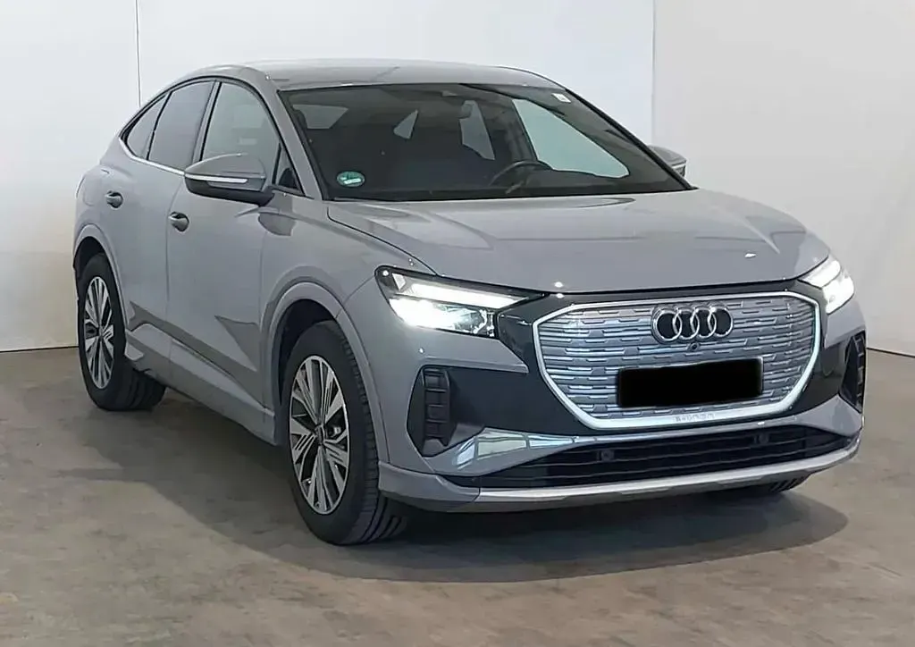 Gebraucht Audi Q4 Sportback e-tron Advanced 150 kW (204 PS) 2023 Grau SUV