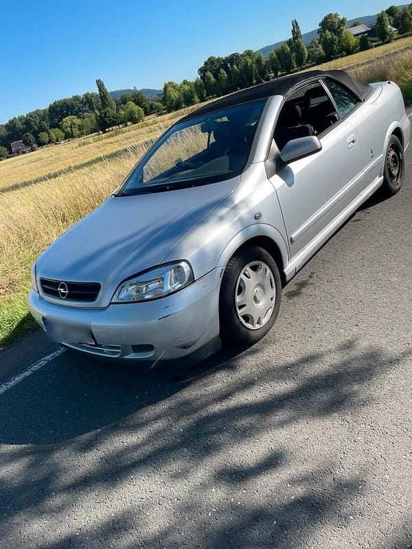 Gebraucht Opel Astra Cabriolet 100 PS (73 kW) 2002 Silber Cabrio