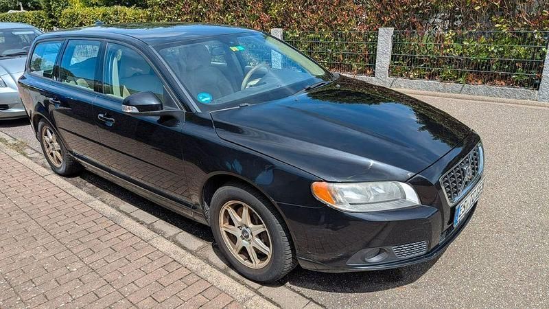 Schwarz Gebraucht 2008 Volvo V70 Momentum Kombi | 3.950 € (Superpreis) - Bild 1/4