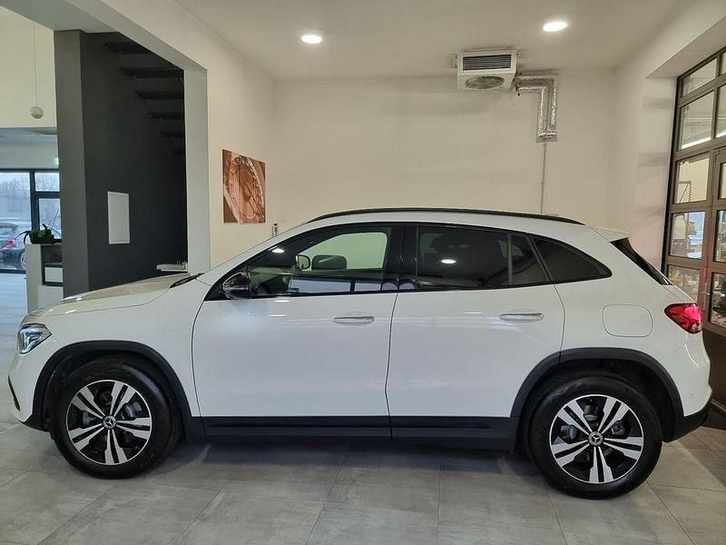 Gebraucht Mercedes GLA250 Progressive 224 PS (164 kW) 2021 Weiß SUV