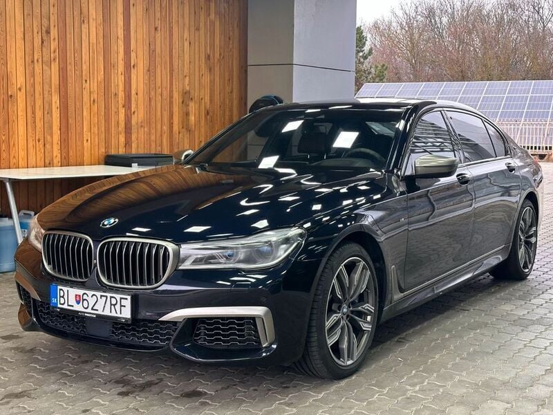 Schwarz Gebraucht 2017 BMW M760 Limousine | 32.800 € (Fairer Preis) - Bild 1/4
