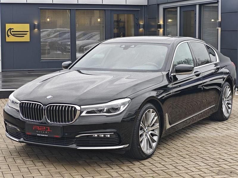 Schwarz Gebraucht 2018 BMW 730 Sport Line Limousine | 24.999 € (Superpreis) - Bild 1/4