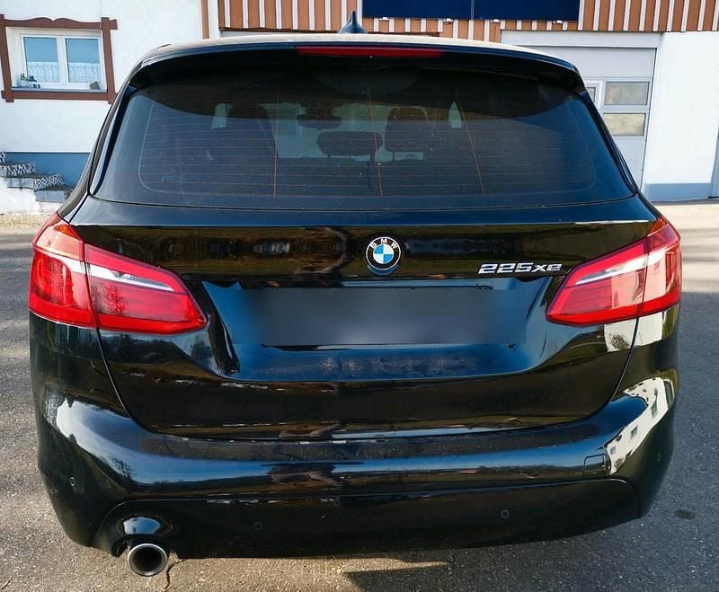 Gebraucht BMW 225 224 PS (164 kW) 2018 Schwarz SUV