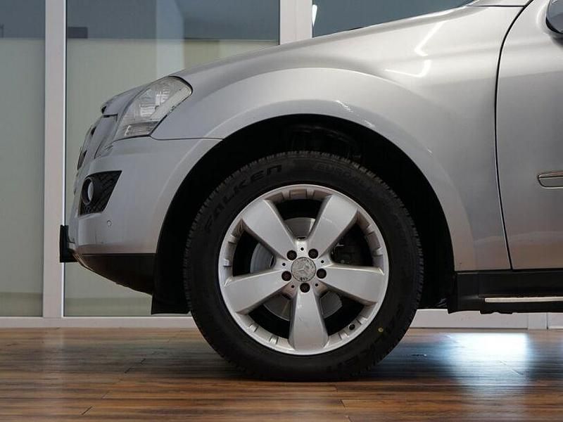 Gebraucht Mercedes ML350 224 PS (164 kW) 2009 Silber metallic SUV