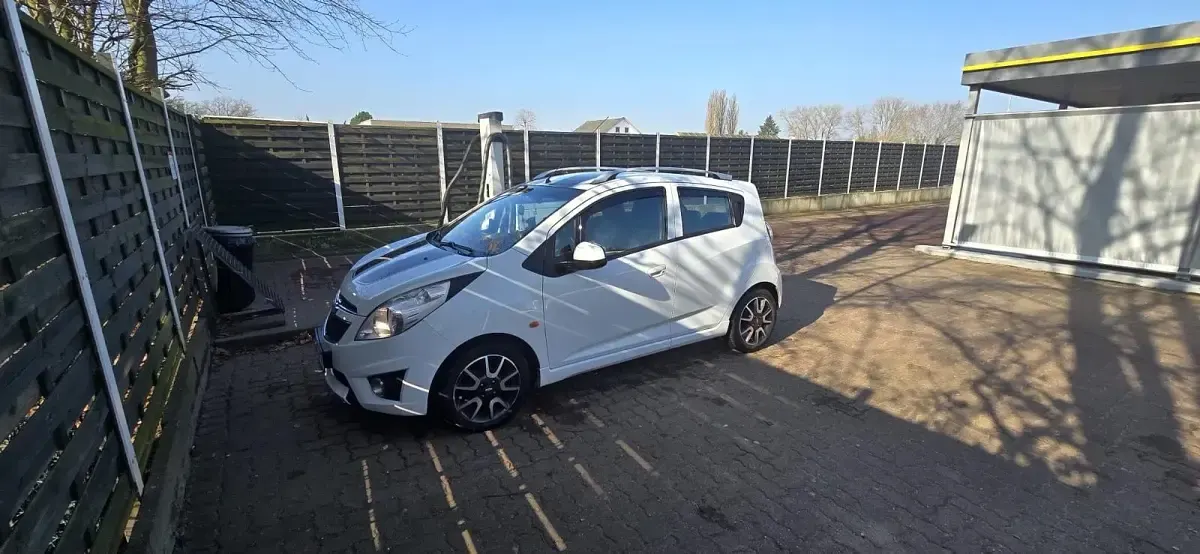 Occasion Chevrolet Spark LT 68 ch (50 kW) 2011 Blanc Citadine