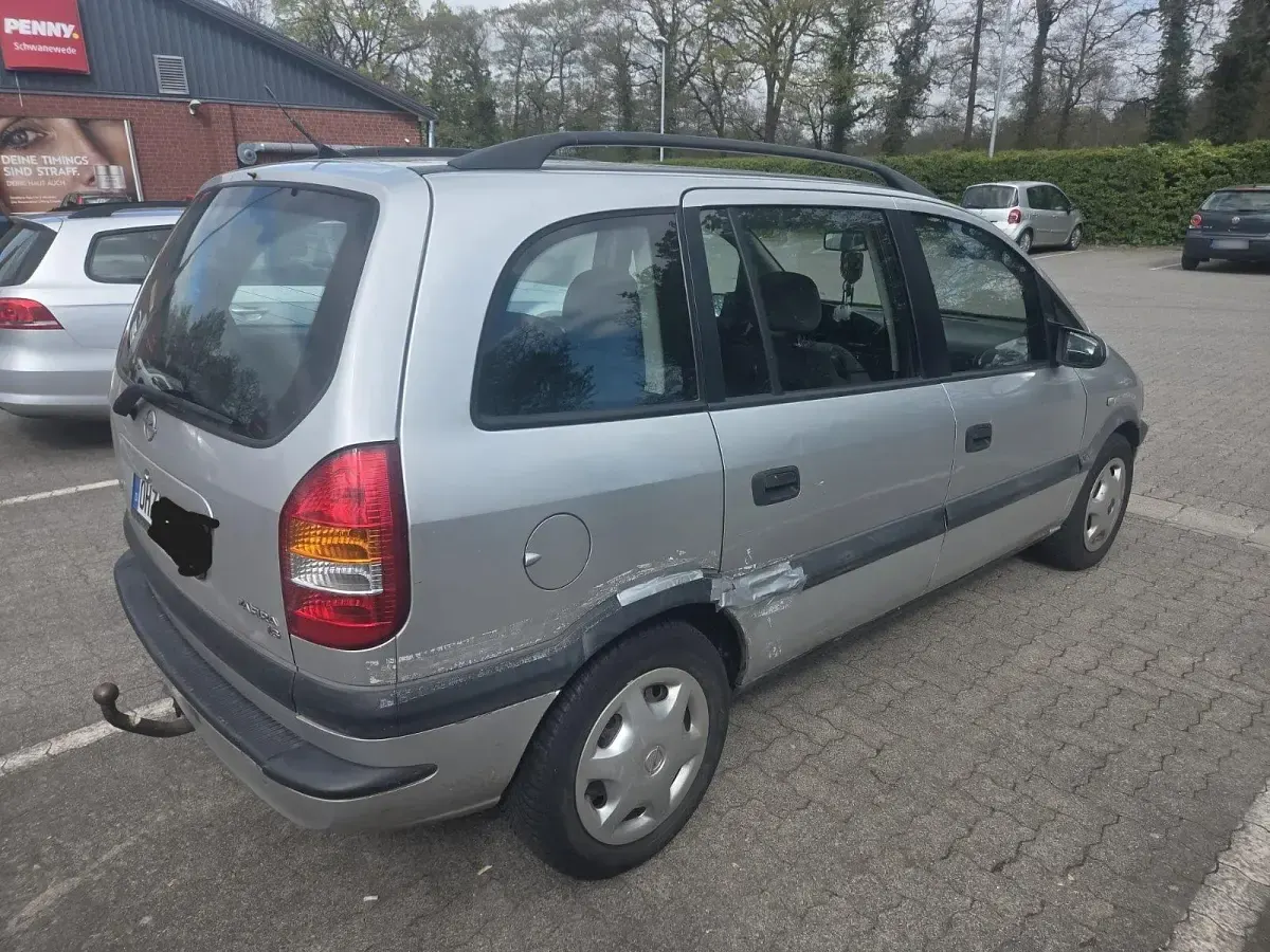 Gebraucht Opel Zafira 101 PS (74 kW) 2002 Grau Van / Kleinbus