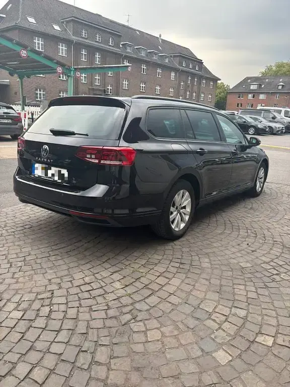 Gebraucht VW Passat Conceptline 122 PS (89 kW) 2020 Schwarz Kombi