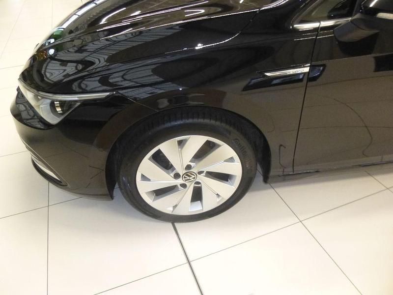 Gebraucht VW Golf VII Style 150 PS (110 kW) 2020 Schwarz Limousine