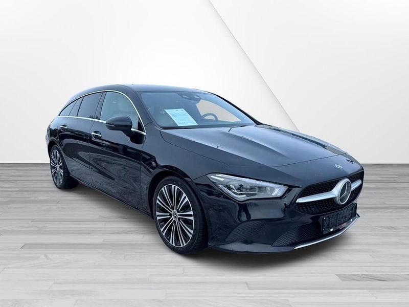 Gebraucht Mercedes CLA200 150 PS (110 kW) 2022 Schwarz Limousine
