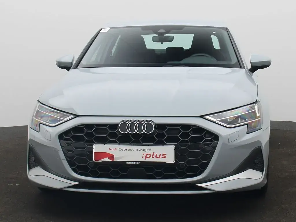 Gebraucht Audi A3 Advanced Plus 150 PS (110 kW) 2024 Grau Limousine
