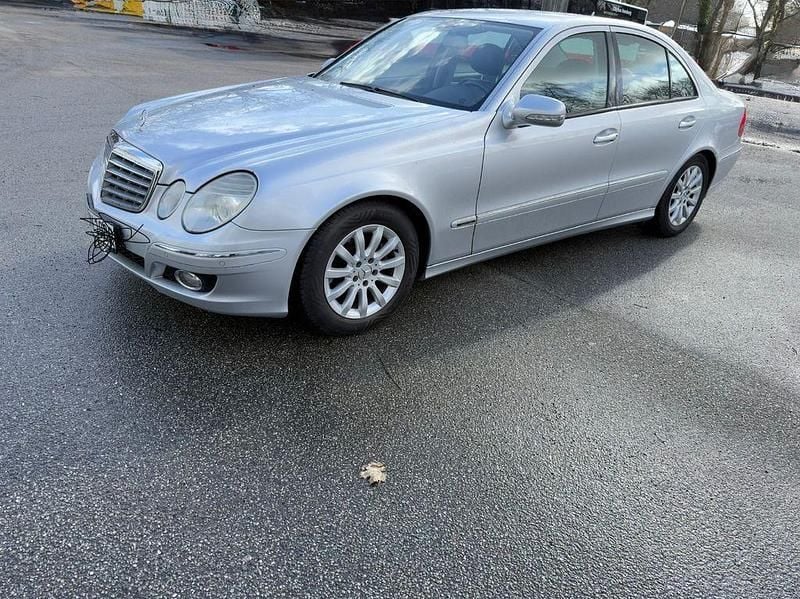 Gebraucht Mercedes E320 Elegance 224 PS (164 kW) 2006 Grau Limousine