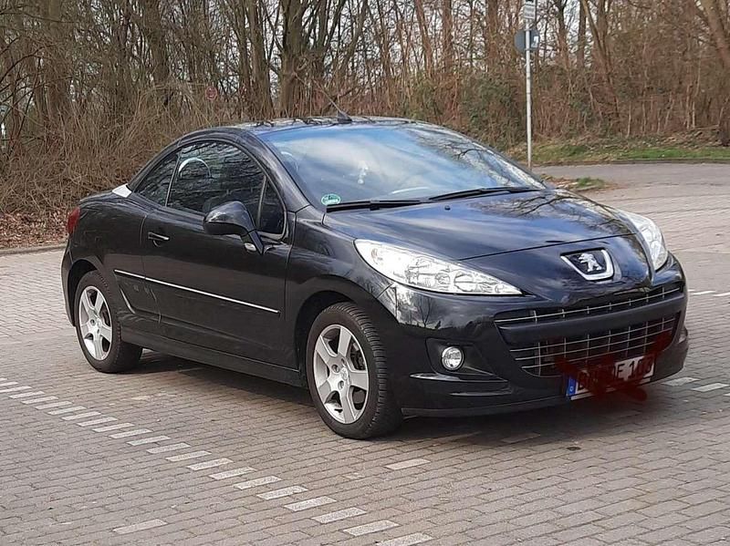 Gebraucht 2015 Peugeot 207 CC Active Cabrio | 7.950 € (Etwas zu teuer) - Bild 1/4